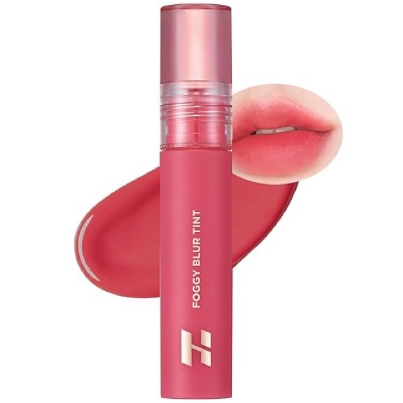 Holika Holika Other - BNIB Foggy Blur Tint Lip Stain - Kissy